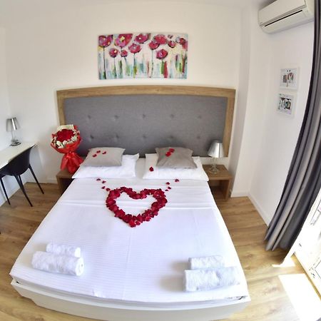 Pansion Mlikota Bed & Breakfast Promajna Bagian luar foto