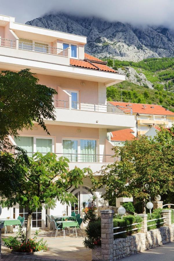 Pansion Mlikota Bed & Breakfast Promajna Bagian luar foto