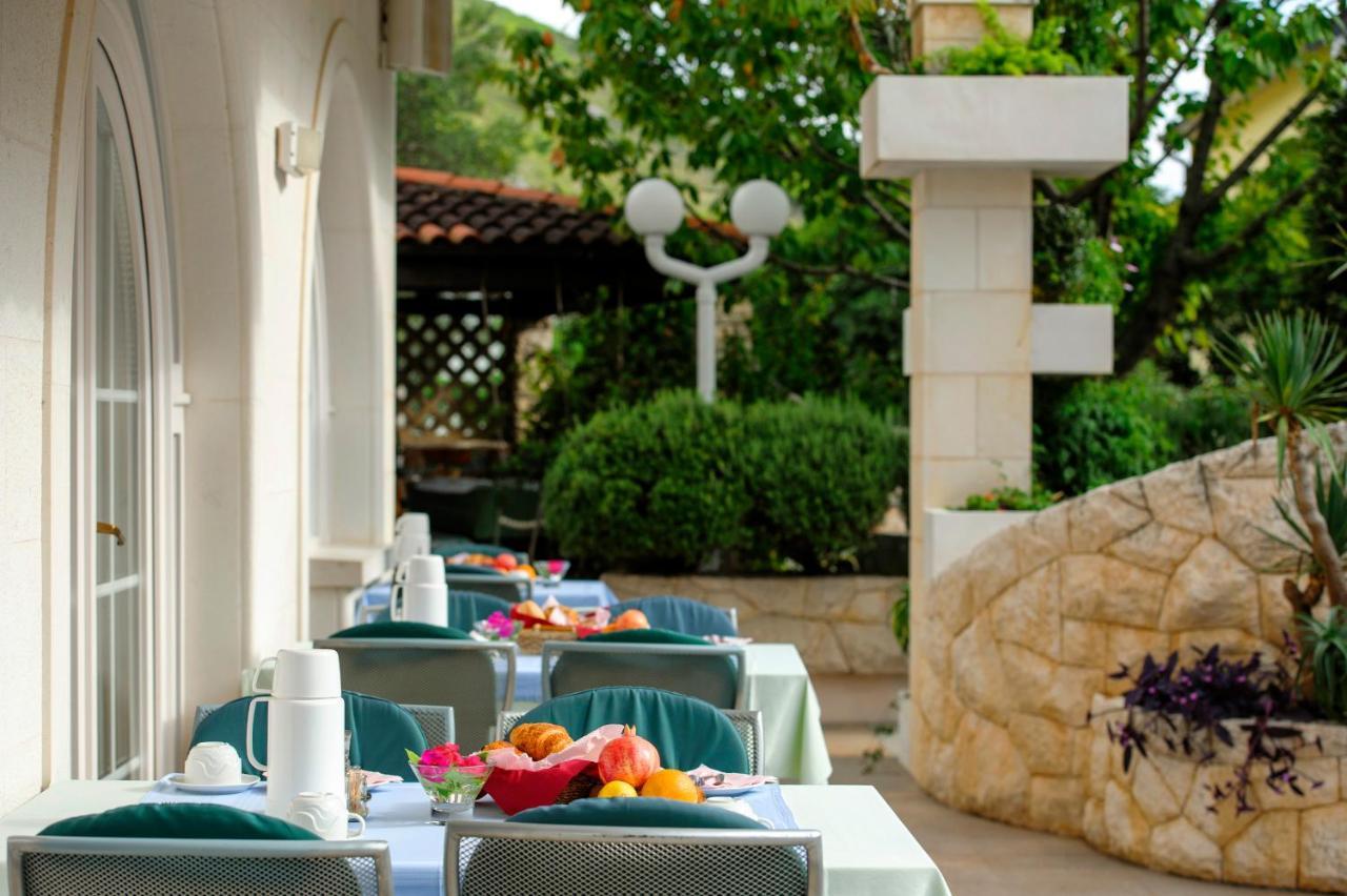 Pansion Mlikota Bed & Breakfast Promajna Bagian luar foto
