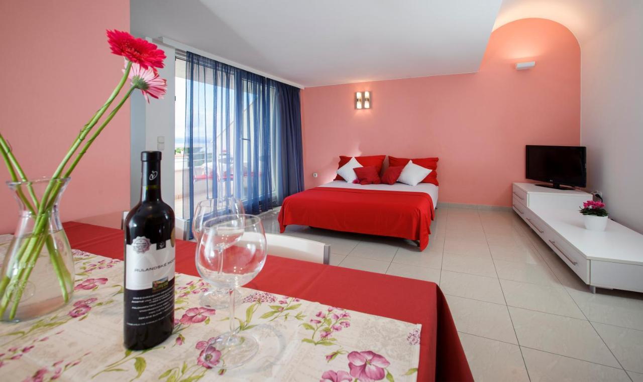 Pansion Mlikota Bed & Breakfast Promajna Bagian luar foto