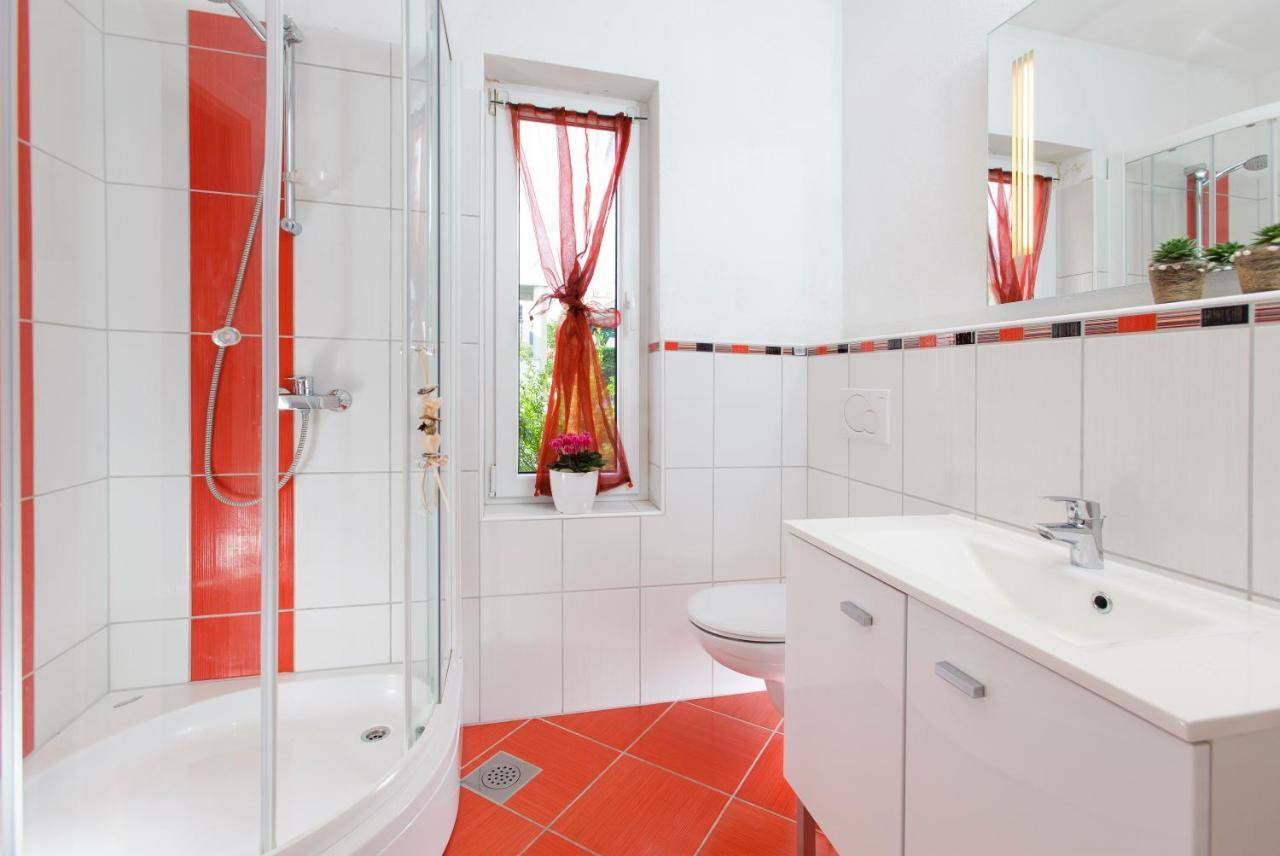 Pansion Mlikota Bed & Breakfast Promajna Bagian luar foto